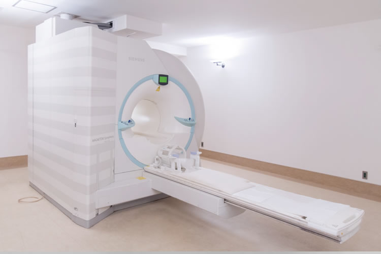 磁気共鳴画像装置MRI